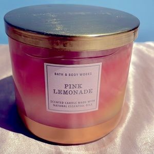 Pink Lemonade - Bath & Body Works candle